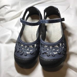 JBU by Jambi Wildflower women’s shoes